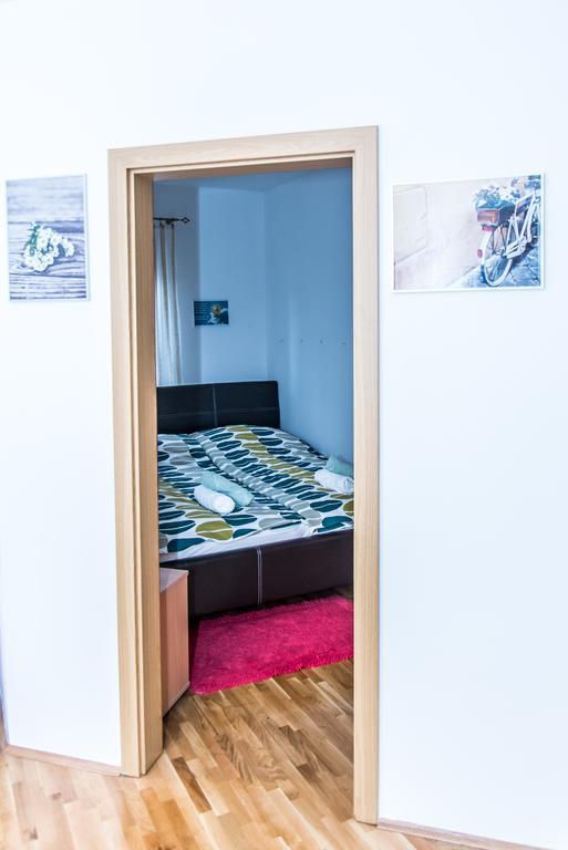 Apartment Flores Осієк Екстер'єр фото