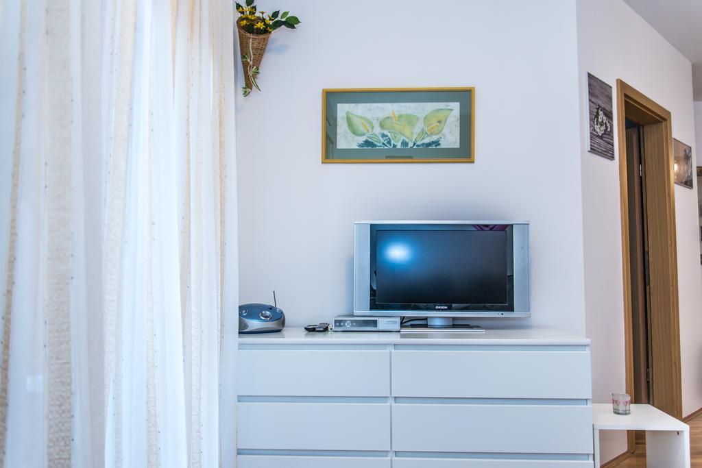 Apartment Flores Осієк Екстер'єр фото
